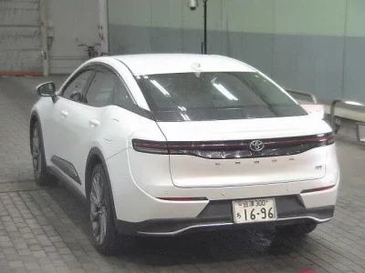 Toyota Crown Crossover