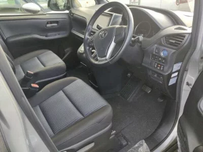 Статистика аукционов Toyota Noah