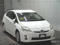 Цена авто Toyota Prius с аукционов Японии, номер кузова ZVW30, пробег 266 000, оценка 2