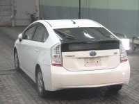 Цена авто Toyota Prius с аукционов Японии, номер кузова ZVW30, пробег 266 000, оценка 2