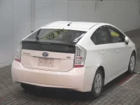 Цена авто Toyota Prius с аукционов Японии, номер кузова ZVW30, пробег 266 000, оценка 2