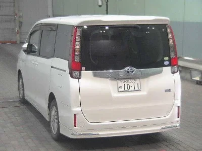 Статистика аукционов Toyota Noah