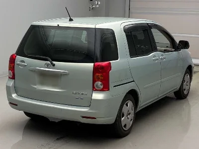 Toyota Raum
