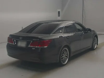 Toyota CROWN HYBRID