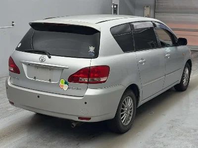 Toyota Ipsum