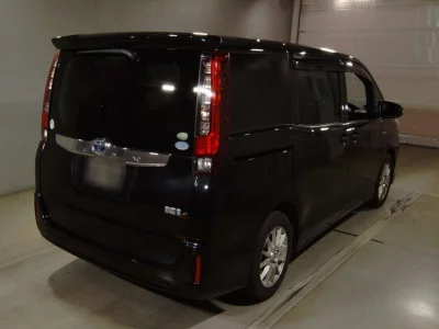 Статистика аукционов Toyota Noah