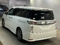 Цена авто Nissan Elgrand с аукционов Японии, номер кузова TE52, пробег 206 000, оценка 2