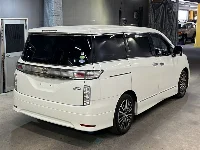 Цена авто Nissan Elgrand с аукционов Японии, номер кузова TE52, пробег 206 000, оценка 2