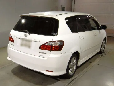 Toyota Ipsum