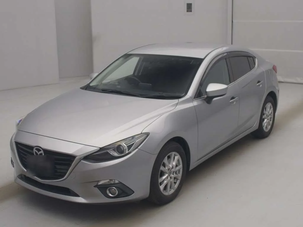 Mazda AXELA HYBRID  с аукциона в Японии
