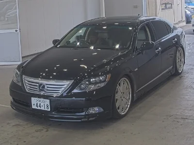 Lexus LS600hL