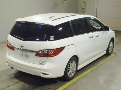 Статистика аукционов Nissan Lafesta