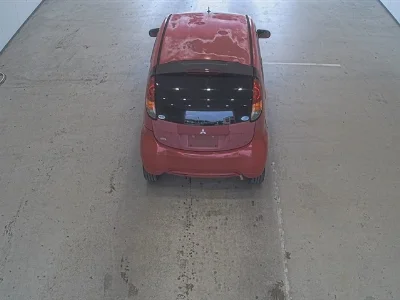 Mitsubishi i