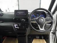 Цена авто Nissan Roox с аукционов Японии, номер кузова B44A, пробег 15 000, оценка 3