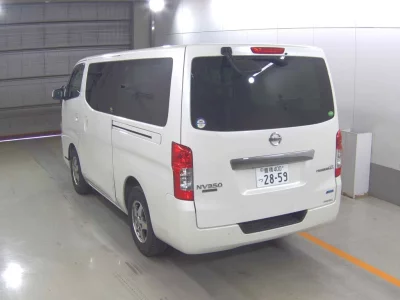 Nissan NV350 Caravan