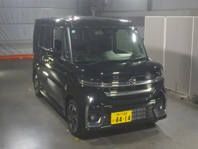 Suzuki Spacia Custom