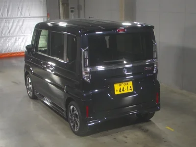 Suzuki Spacia Custom