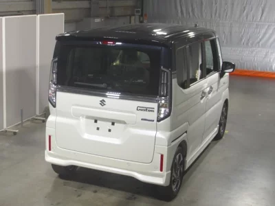 Suzuki Spacia Custom