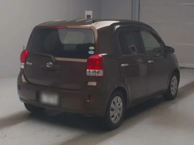 TOYOTA PORTE