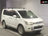Цена авто Mitsubishi  с аукционов Японии, номер кузова CV5W, пробег 181 000, оценка 2