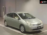 Цена авто Toyota Prius с аукционов Японии, номер кузова NHW20, пробег 233 000, оценка 2