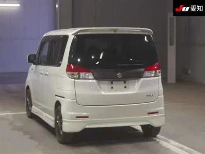 Suzuki Solio