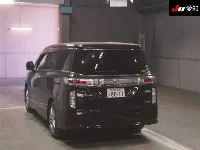 Цена авто Nissan Elgrand с аукционов Японии, номер кузова TE52, пробег 100 000, оценка 2