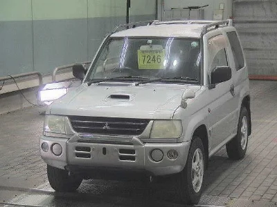 Mitsubishi Pajero Mini
