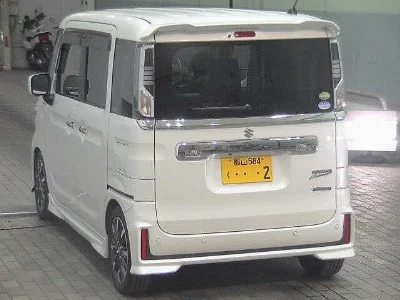Suzuki Spacia