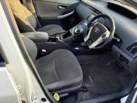 Цена авто Toyota Prius с аукционов Японии, номер кузова ZVW30, пробег 299 000, оценка 2