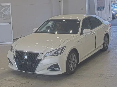 Toyota CROWN HYBRID