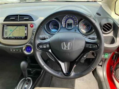 Honda FIT SHUTTLE HYBRID