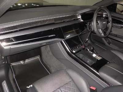 Audi S8