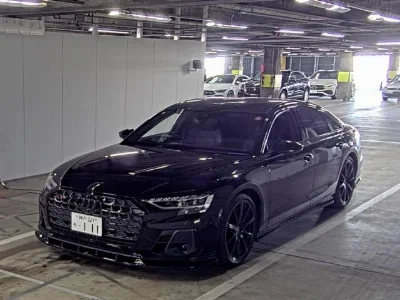 Audi S8