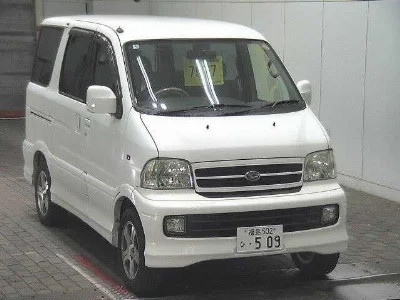 Daihatsu Atrai 7