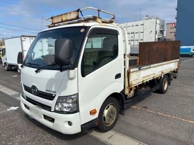 Hino Dutro