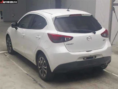 Статистика аукционов Mazda Demio