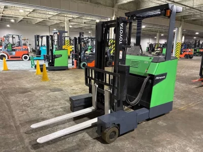 Toyota  FORKLIFT