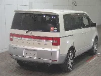 Цена авто Mitsubishi  с аукционов Японии, номер кузова CV5W, пробег 135 000, оценка 8