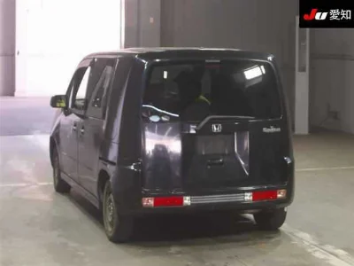 Honda Mobilio Spike