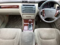 Цена авто Toyota Crown с аукционов Японии, номер кузова JZS175, пробег 201 000, оценка 7