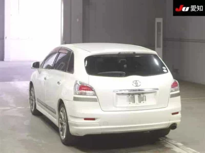 Toyota Mark X Zio