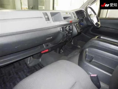 Toyota HIACE WAGON
