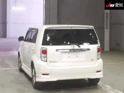 Toyota Corolla Rumion
