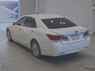 Toyota CROWN HYBRID