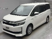 Цена авто Toyota Voxy с аукционов Японии, номер кузова ZWR80G, пробег 193 000, оценка 7