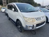 Цена авто Mitsubishi  с аукционов Японии, номер кузова CV5W, пробег 155 000, оценка 13