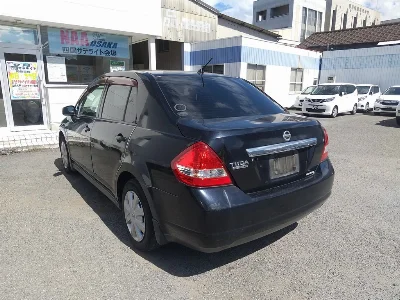 Nissan Tiida Latio