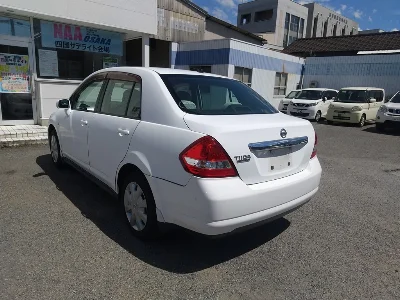 Nissan Tiida Latio
