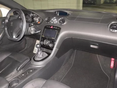Peugeot RCZ